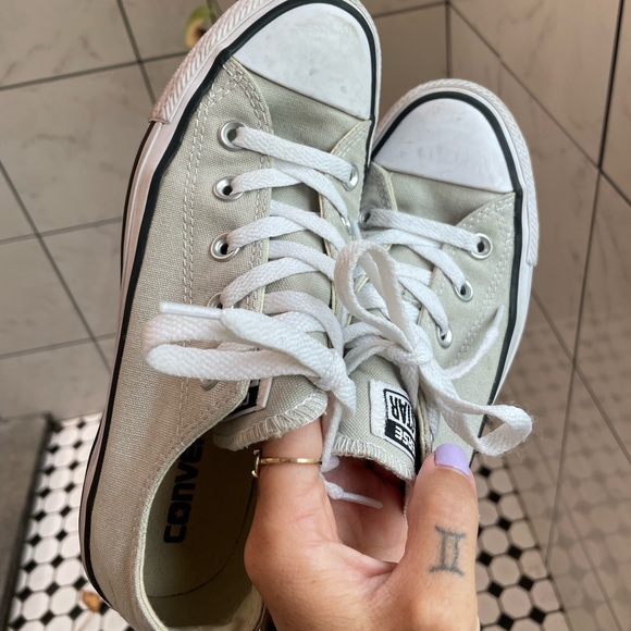 Converse - Picture 1 of 6